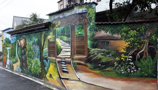 桐庐:3D墙绘扮靓农村庭院